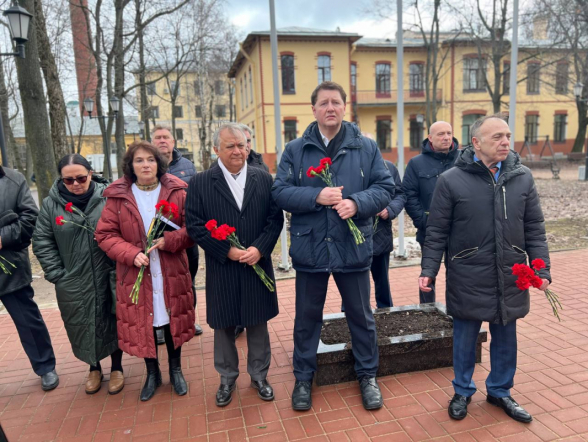 Студенты и преподаватели Педиатрического университета почтили память погибших в результате теракта в «Крокус Сити Холл» 2