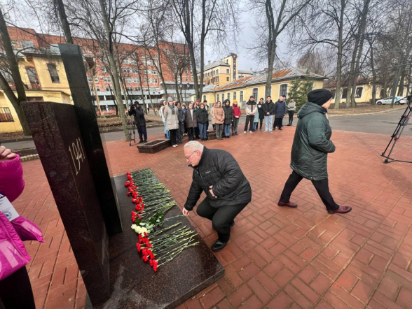Студенты и преподаватели Педиатрического университета почтили память погибших в результате теракта в «Крокус Сити Холл» 8