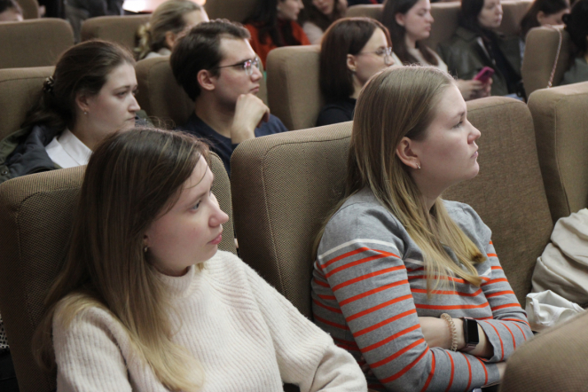 Студентам шестого курса Педиатрического университета рассказали подробности о трудоустройстве после целевого обучения 26