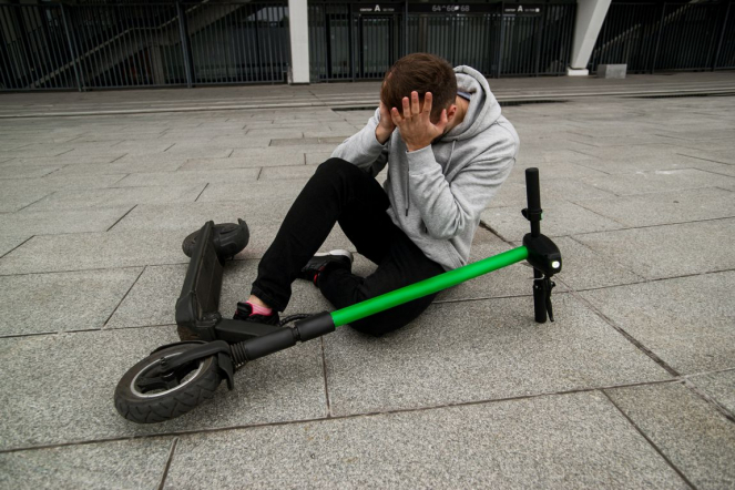 Теплая погода спровоцировала всплеск травм у юных петербуржцев