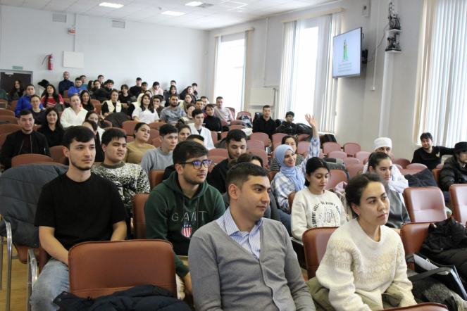 Генеральный консул Узбекистана в Санкт-Петербурге  Абдурахмон Махмудов встретился со студентами СПбГПМУ 4