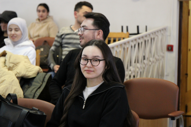 Генеральный консул Узбекистана в Санкт-Петербурге  Абдурахмон Махмудов встретился со студентами СПбГПМУ 15