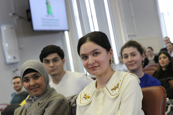 Генеральный консул Узбекистана в Санкт-Петербурге  Абдурахмон Махмудов встретился со студентами СПбГПМУ 25