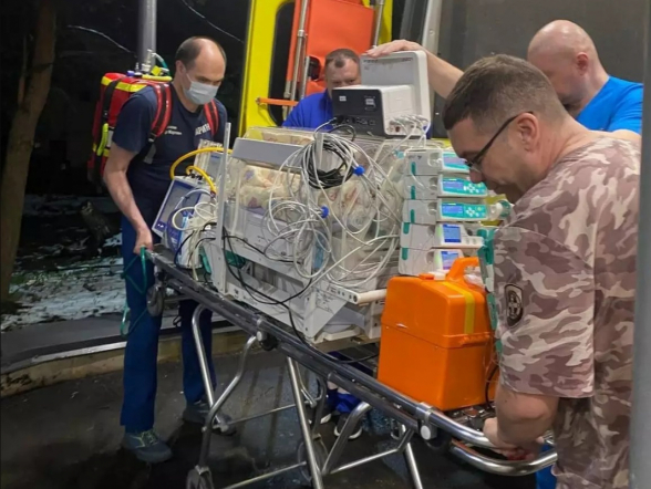 Врачи Педиатрического университета спасли младенца из Великого Новгорода