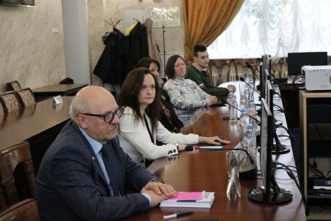 В Педиатрическом университете состоялся круглый стол «Здоровые дети – благополучная семья» 18