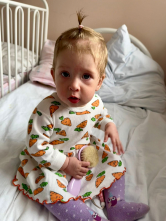 «Об операции напоминает только шрам»: мама пациентки рассказала, как развивается девочка, которую спасли врачи Педиатрического университета 4