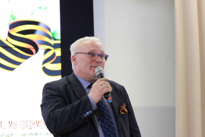 Студенты Педиатрического университета исполнили песни Победы 1