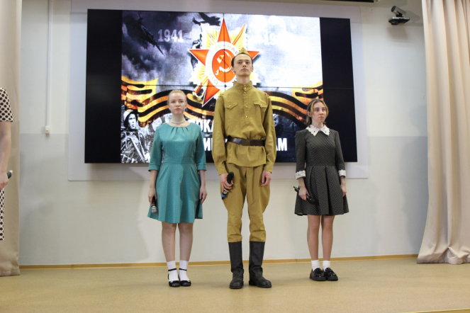 Студенты Педиатрического университета исполнили песни Победы 3