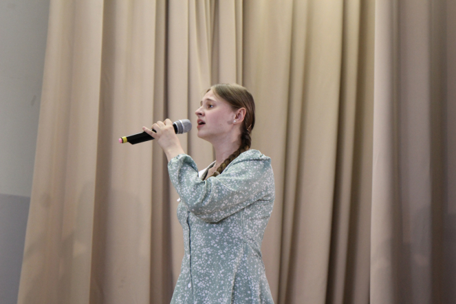 Студенты Педиатрического университета исполнили песни Победы 31