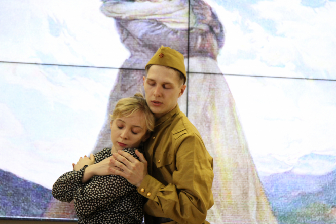 Студенты Педиатрического университета исполнили песни Победы 59