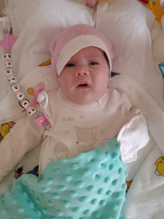 Из клиники Педиатрического университета выписывают девочку, которой врачи в апреле удалили гигантскую опухоль 4