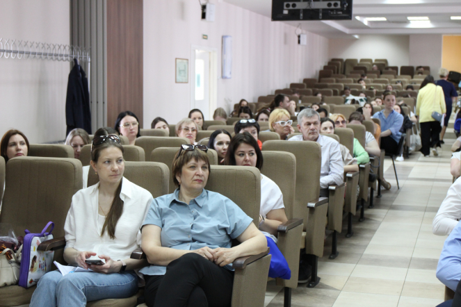 В Педиатрическом университете прошла ярмарка вакансий 12