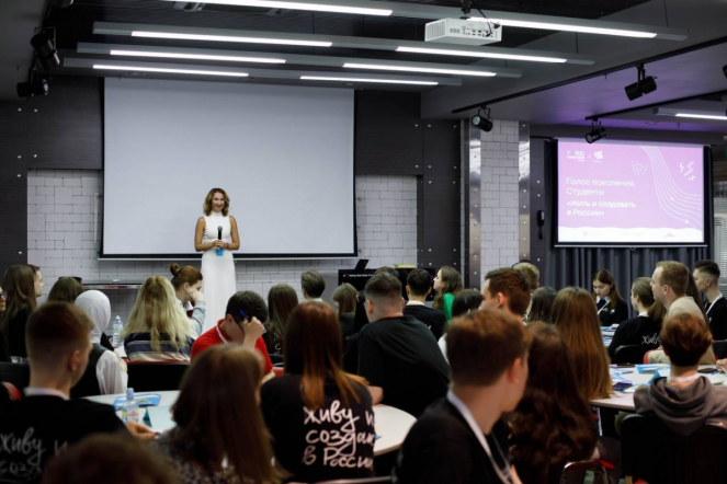 Студентка Педиатрического университета - участник  Всероссийской образовательной программы «Голос Поколения» 2