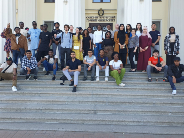 Студенты Педиатрического университета посетили Международный Форум «День Африки. Образование ради будущего» 5