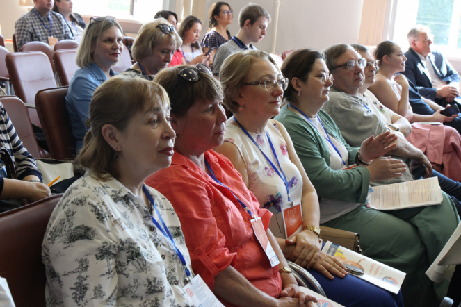 В Санкт-Петербурге стартовал крупнейший конгресс по охране здоровья ребёнка 30