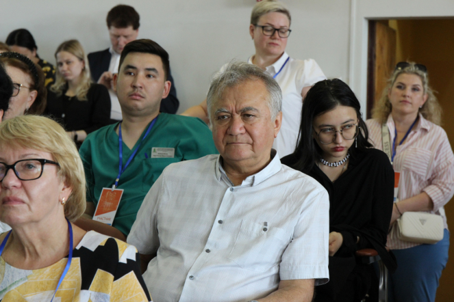 В Санкт-Петербурге стартовал крупнейший конгресс по охране здоровья ребёнка 37