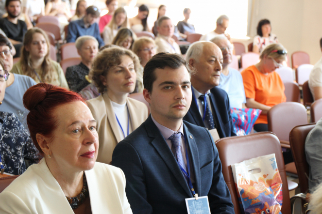 В Санкт-Петербурге стартовал крупнейший конгресс по охране здоровья ребёнка 52
