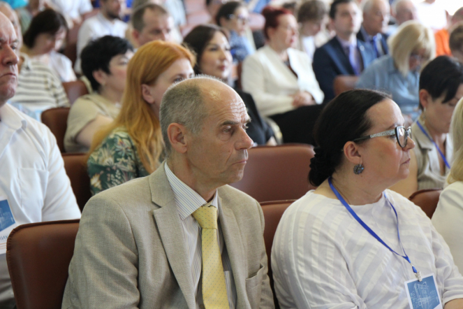 В Санкт-Петербурге стартовал крупнейший конгресс по охране здоровья ребёнка 57