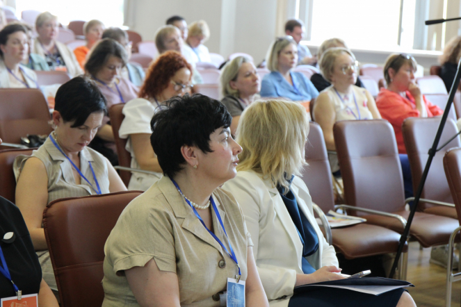 Ректор Педиатрического университета провёл открытое совещание главных неонатологов России 5