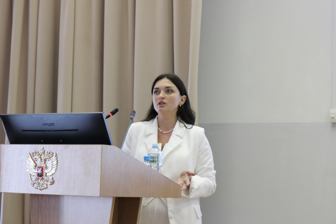 Ректор Педиатрического университета провёл открытое совещание главных неонатологов России 12