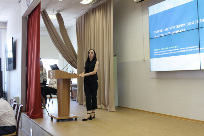 Ректор Педиатрического университета провёл открытое совещание главных неонатологов России 21