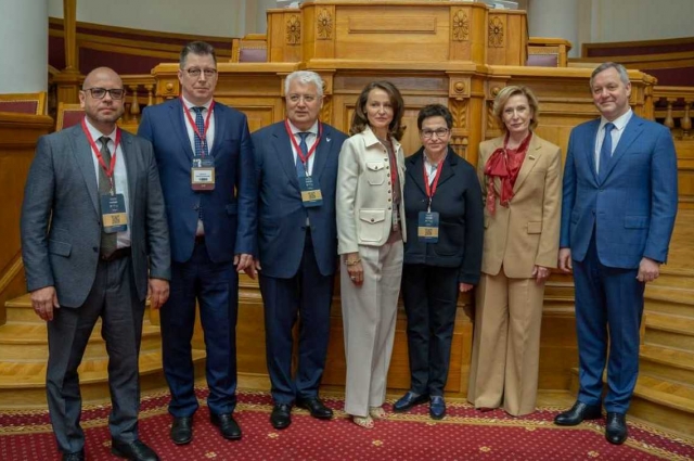 В Педиатрическом университете появится подразделение по подготовке детских пластических хирургов 1