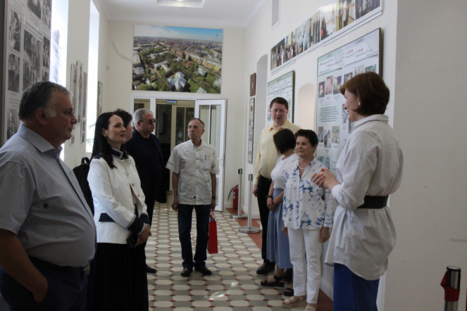 Депутат Государственной Думы Татьяна Буцкая встретилась с ректором Педиатрического университета Дмитрием Ивановым 11