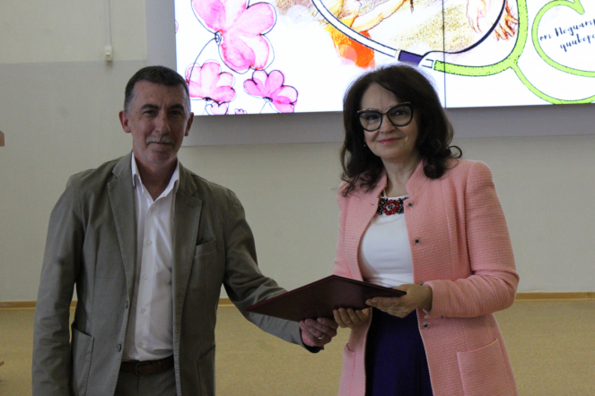 Сотрудников Педиатрического университета поздравили с Днём медицинского работника 12