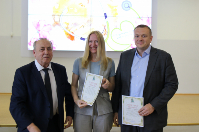 Сотрудников Педиатрического университета поздравили с Днём медицинского работника 37