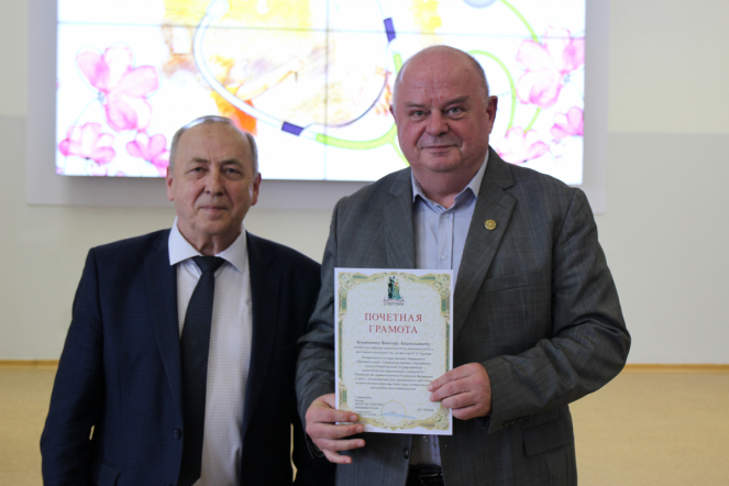 Сотрудников Педиатрического университета поздравили с Днём медицинского работника 71