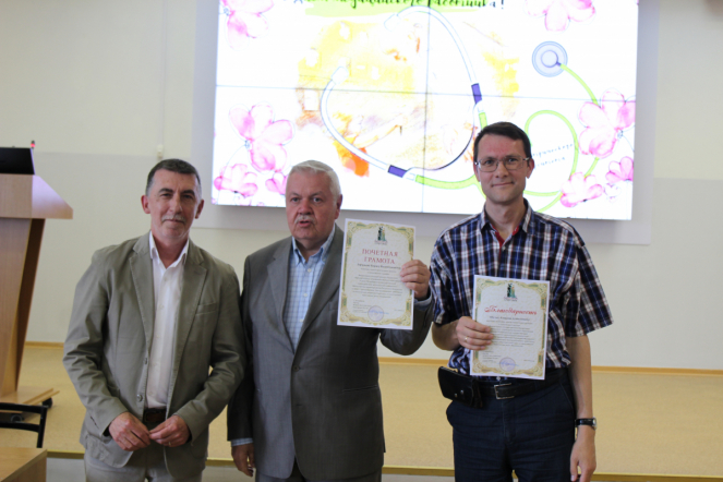 Сотрудников Педиатрического университета поздравили с Днём медицинского работника 87