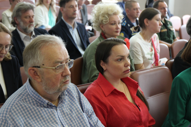 Председатель Городской избирательной комиссии Максим Мейксин посетил заседание Учёного совета Педиатрического университета 9