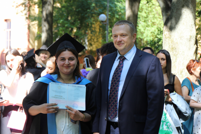 Иностранным выпускникам Педиатрического университета вручили дипломы о высшем образовании 84