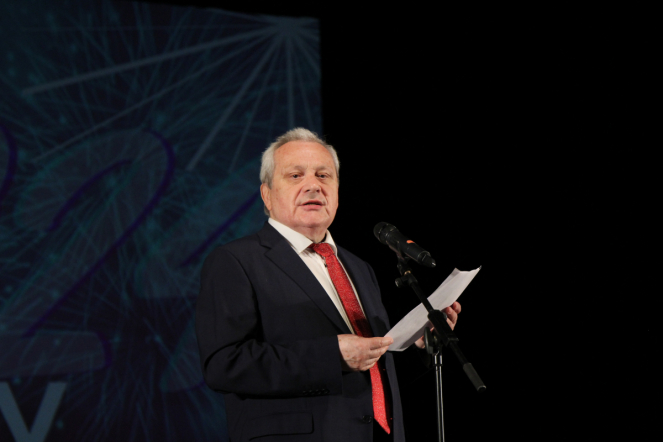 В Педиатрическом университете вручили дипломы выпускникам 14