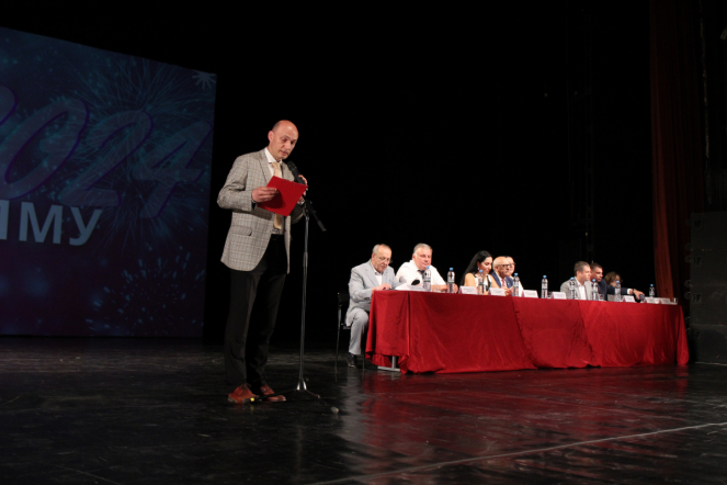 В Педиатрическом университете вручили дипломы выпускникам 27