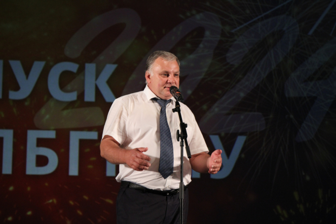 В Педиатрическом университете вручили дипломы выпускникам 36