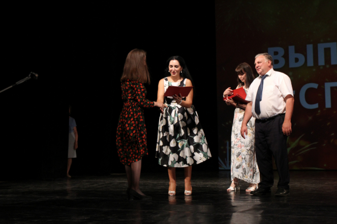 В Педиатрическом университете вручили дипломы выпускникам 84