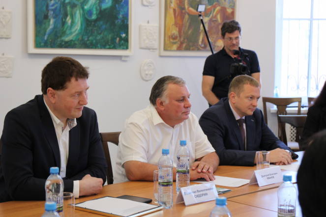 Министр образования Республики Конго посетила Педиатрический университет 15