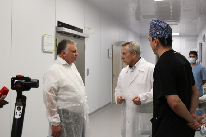 Ректор Педиатрического университета осмотрел новый корпус Института скорой помощи им.  И.И. Джанелидже 13