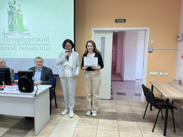 В Педиатрическом университете прошла церемония вручения дипломов врачам-ординаторам 25