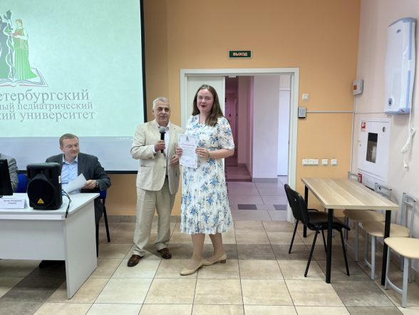 В Педиатрическом университете прошла церемония вручения дипломов врачам-ординаторам 28