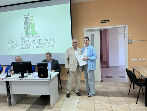 В Педиатрическом университете прошла церемония вручения дипломов врачам-ординаторам 29