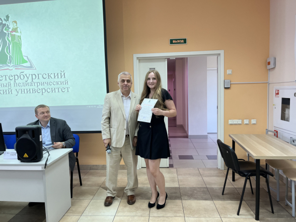 В Педиатрическом университете прошла церемония вручения дипломов врачам-ординаторам 31