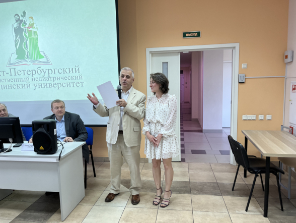 В Педиатрическом университете прошла церемония вручения дипломов врачам-ординаторам 33