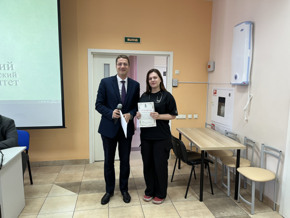 В Педиатрическом университете прошла церемония вручения дипломов врачам-ординаторам 46