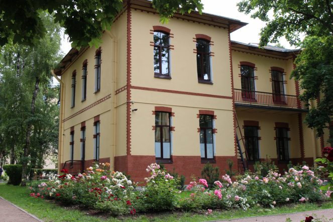 Врачи Педиатрического университета борются за сохранение слуха мальчика из Ингушетии