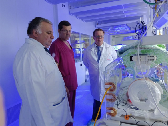 Главный неонатолог Минздрава России Дмитрий Иванов отметил успехи коллег из Челябинской области в снижении младенческой смертности 13