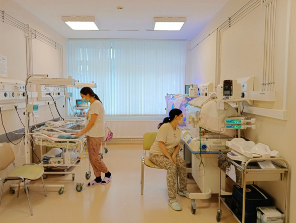 Главный неонатолог Минздрава России Дмитрий Иванов отметил успехи коллег из Челябинской области в снижении младенческой смертности 15