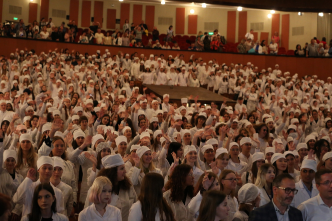 В год столетия Педиатрический университет планирует зачислить на первый курс более 2000 студентов