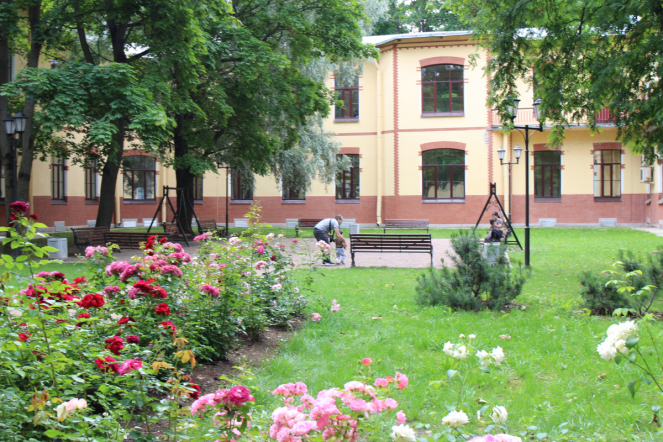 В Педиатрический университет доставили подростка из Великого Новгорода с пулевым ранением шеи